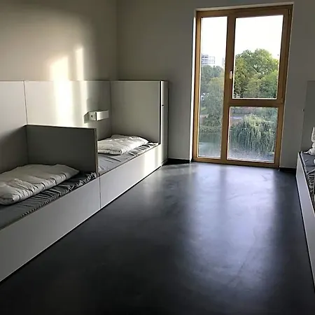 호스텔 Jugendherberge Heilbronn *